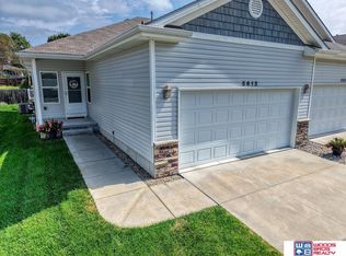 5612 Barrington Cir, Lincoln, NE 68516