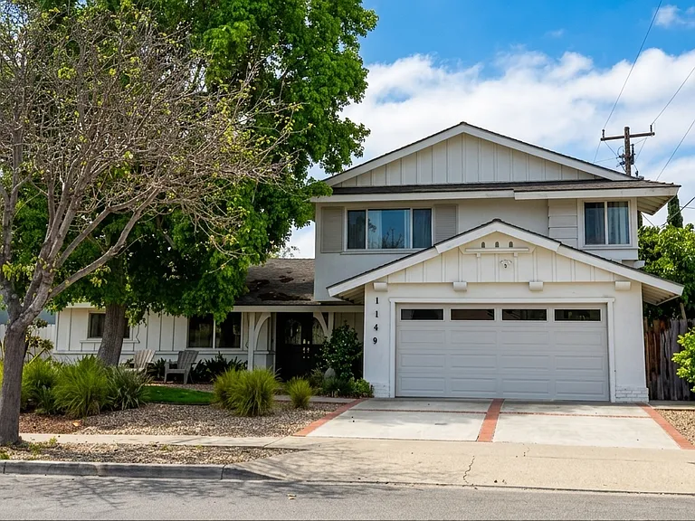 1149 El Camino Dr — Photo 1