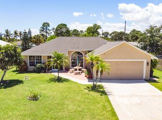 2220 SE Powell Ct, Port Saint Lucie, FL 34952
