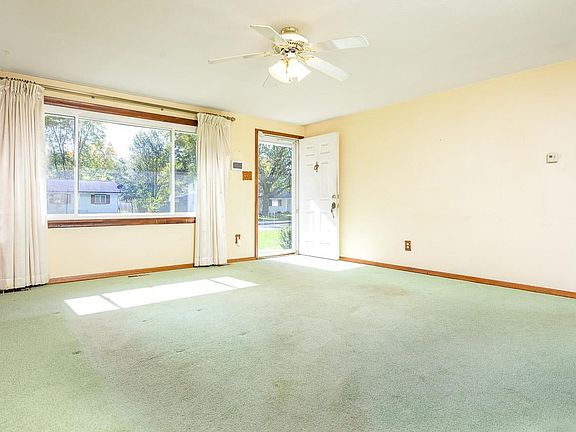 2nd image of 1503 W Lincoln Ave