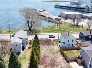 398 Purves St #B2A-1C6, Cape Breton, NS B2A1C6