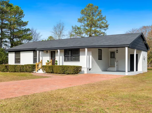 2126 Coral Dr, Rocky Mount, NC 27801