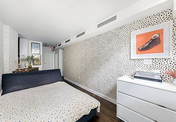 5th image of 15 Jones St #H1