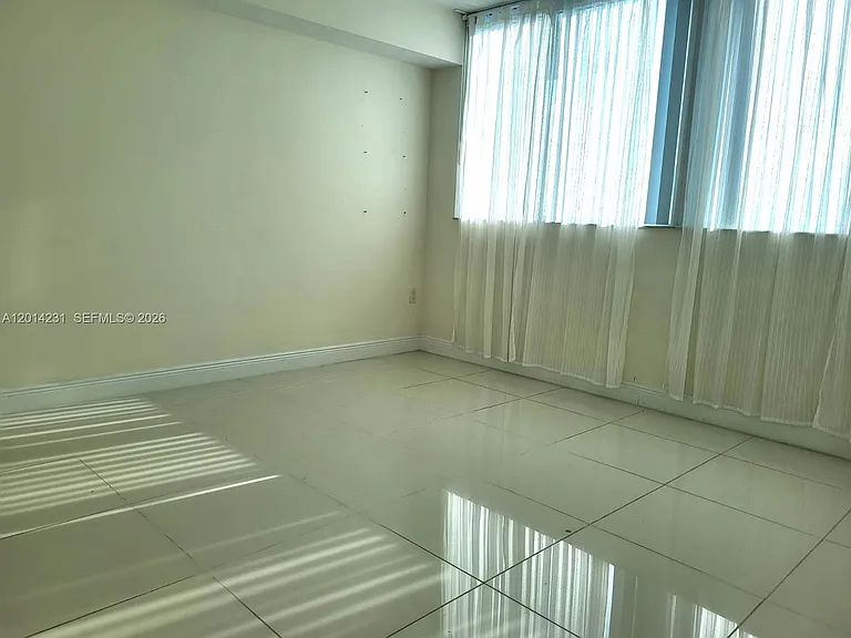 1861 NW South River Dr #2603 — Photo 9