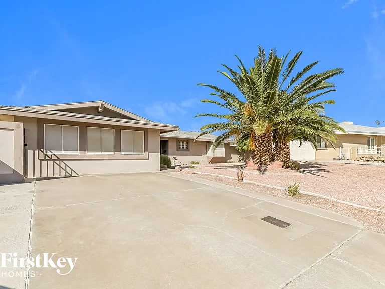 518 E Fairway Rd — Photo 1