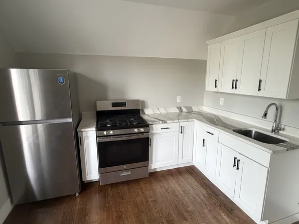 84 Munson St #2, New Haven, CT 06511