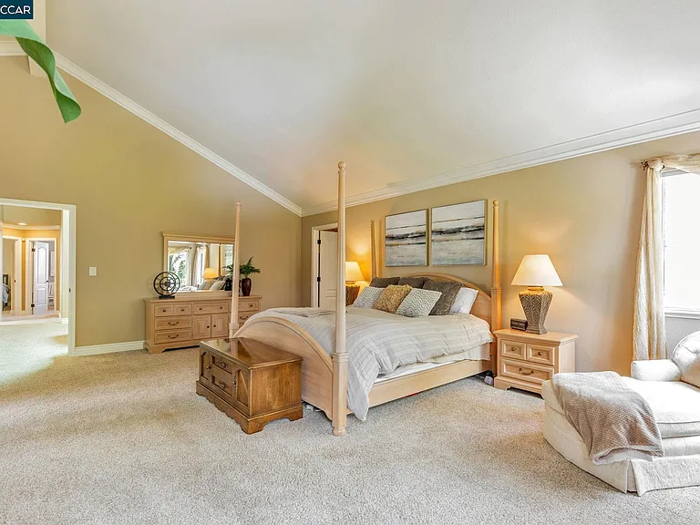 668 Sun Tree Ct — Photo 35