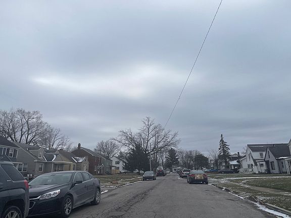 4th image of 3930 Weisser Park Ave