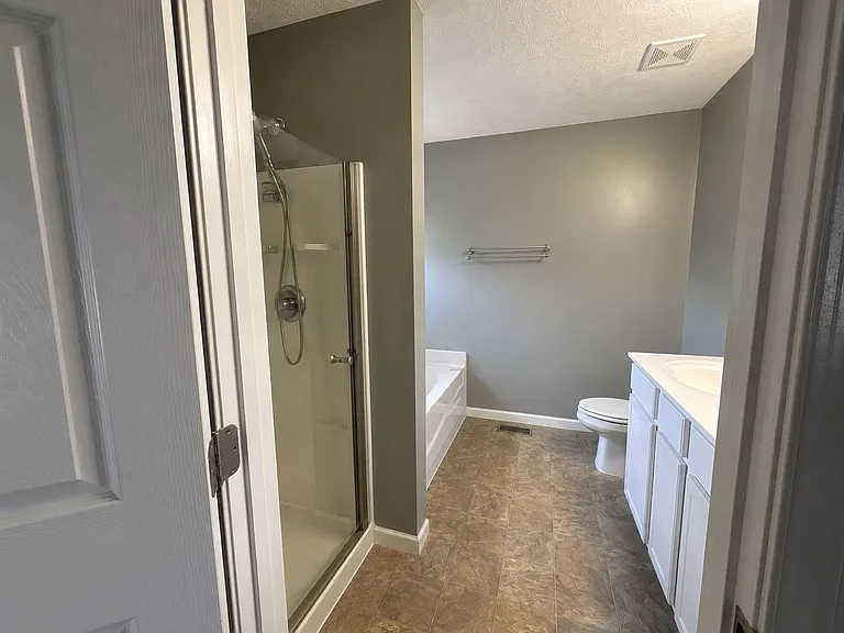 1921 Spring Ridge Dr — Photo 11