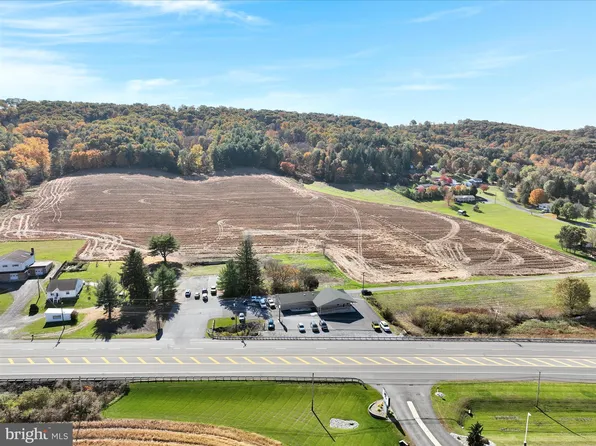 1024 Centre Tpke, Orwigsburg, PA 17961