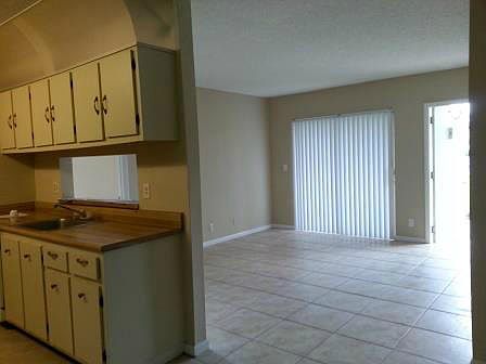 3rd image of 6285 Chasewood Dr #11-B