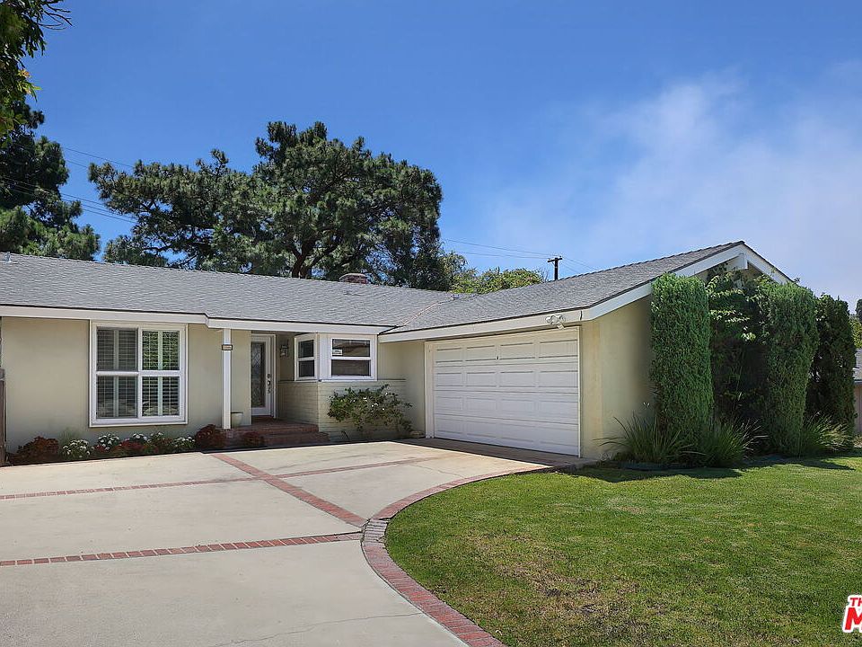 1st image of 27108 Woodbrook Rd