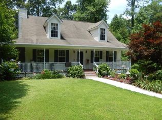 9870 Parkway Ln, Gainesville, GA