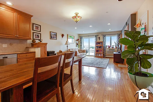 Sold by Coldwell Banker Reliable Real Estate | media 8