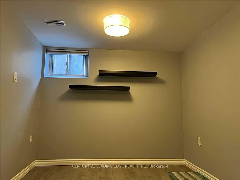 41 Roseglor Cres #BASEMENT — Photo 11