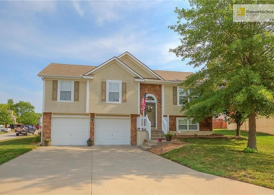 1st image of 410 NW Orion Dr