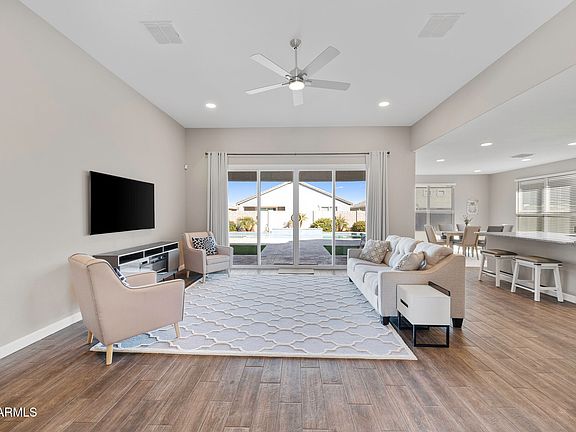 4th image of 38162 W SANTA MONICA Avenue