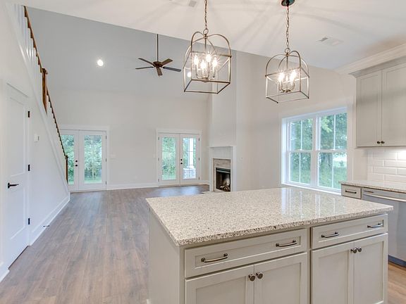 4th image of 412 Spotted Saddle Ct #L98-lot 98