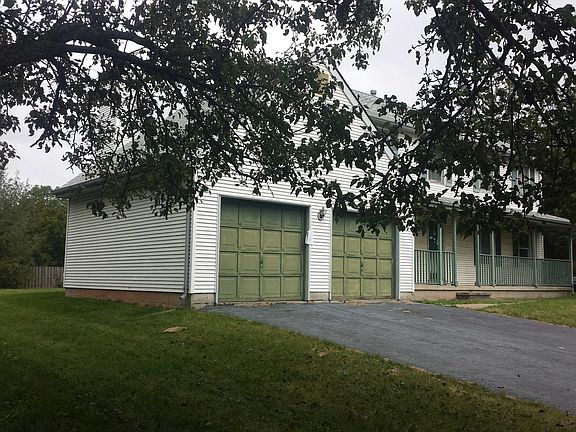 2nd image of 38 Stratford Dr