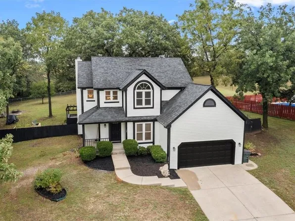 24 Timber Creek Dr, Platte City, MO 64079