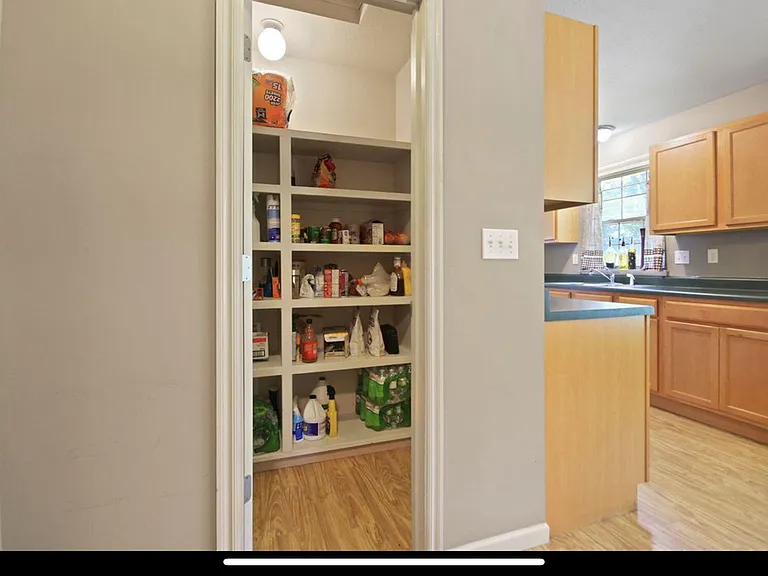 401 Hickman Ave — Photo 14