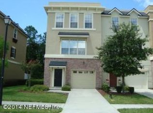 4482 Congressional Dr, Jacksonville, FL 32246