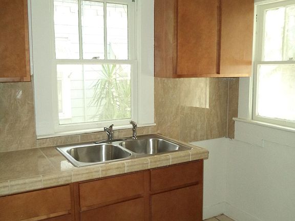 3rd image of 750 7th Ave N APT 3