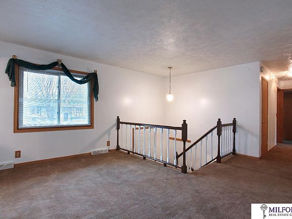 3rd image of 4910 Red Rock Ave