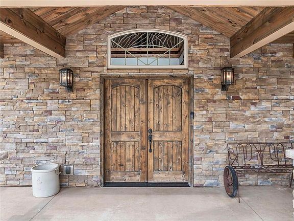 2nd image of 107 Harbor Point