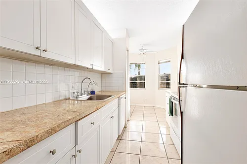 650 SW 124th Ter #214P Photo 1