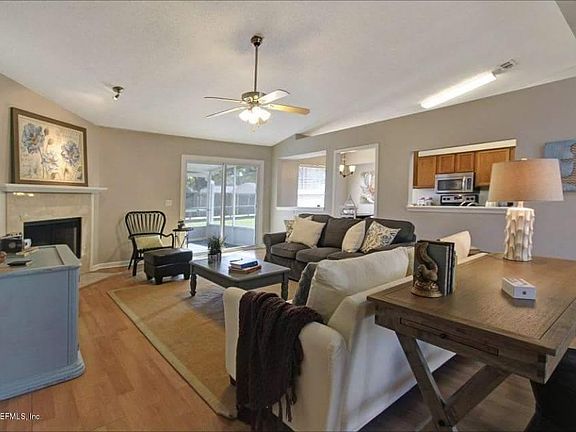5th image of 12554 Goldberry Ct