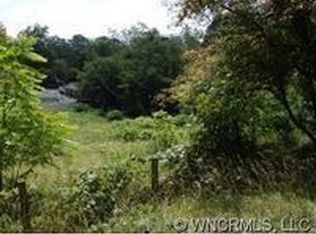 15 Wake Robin Way, Asheville, NC 28805