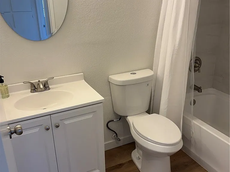 620 Sky Ct — Photo 12