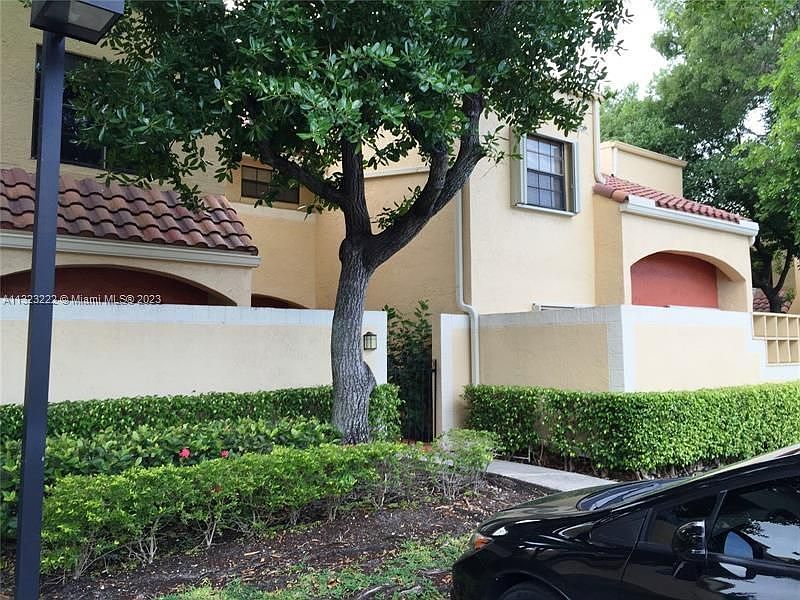 1st image of 20904 Leeward Ct #2262