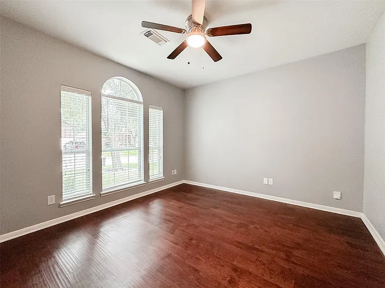 6810 Summer Bridge Ln — Photo 4
