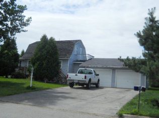 821 S Hudson Ct, Sturgeon Bay, WI 54235