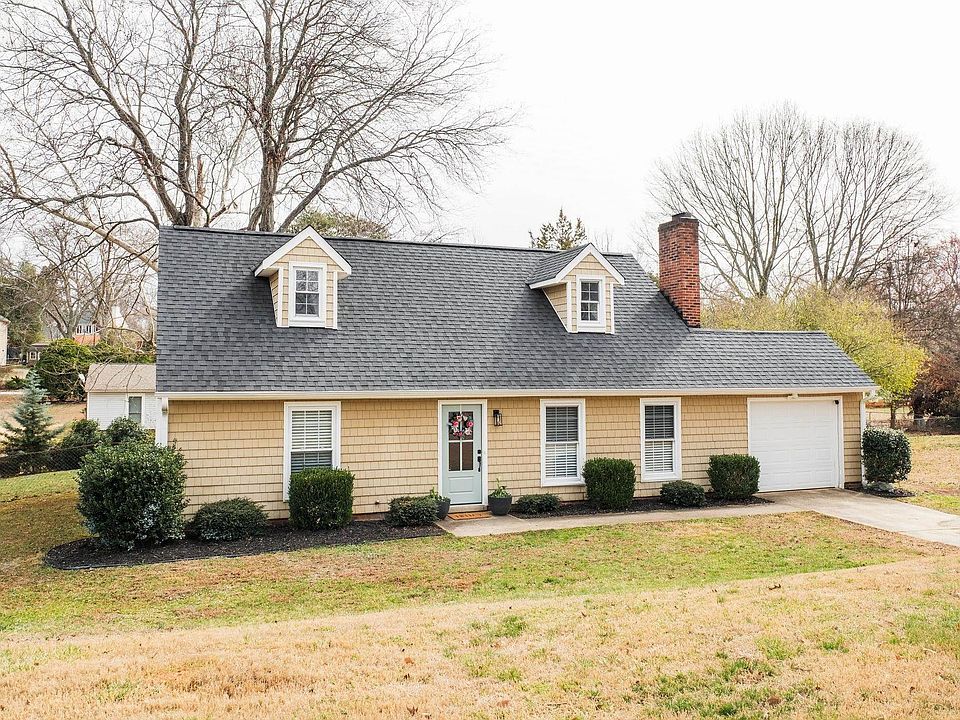 1st image of 103 Downing Pl