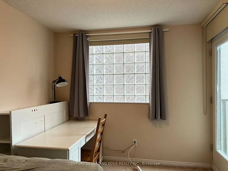 750 Bay St #805 — Photo 12