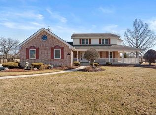 801 Donoho Ave, Beecher, IL 60401