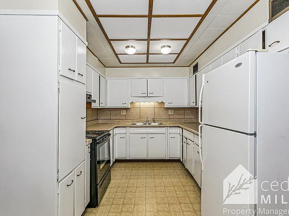 3rd image of 1723 N Holyoke Ave #1