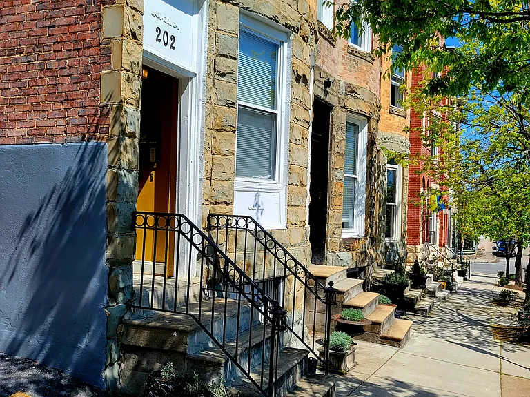 202 E Chase St #3 — Photo 1