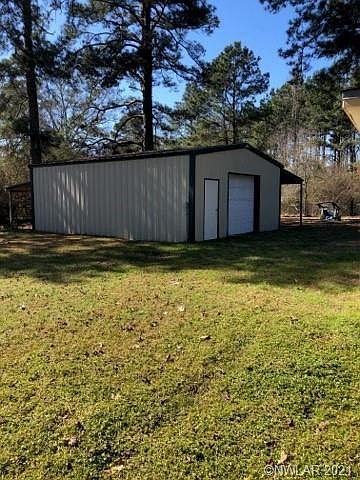 2nd image of 140 Moor Rd