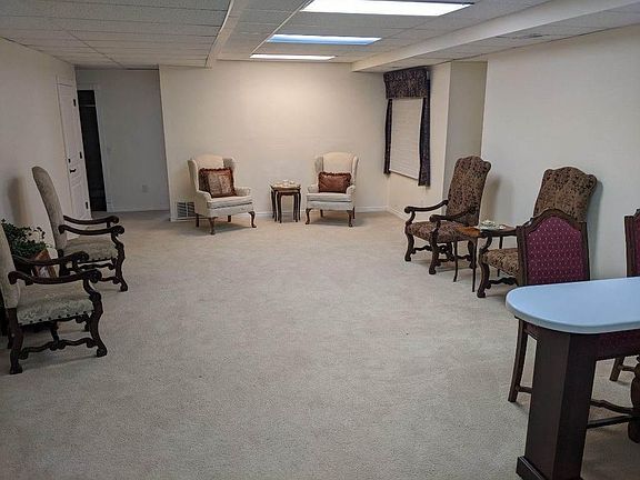 Basement Family/Dinning Area
