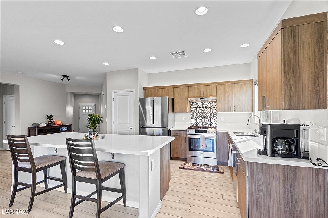 5524 E San Pietro Dr