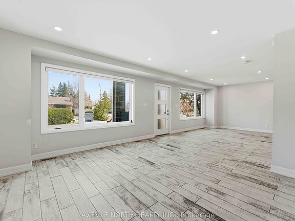5th image of 2676 Ayers Ave