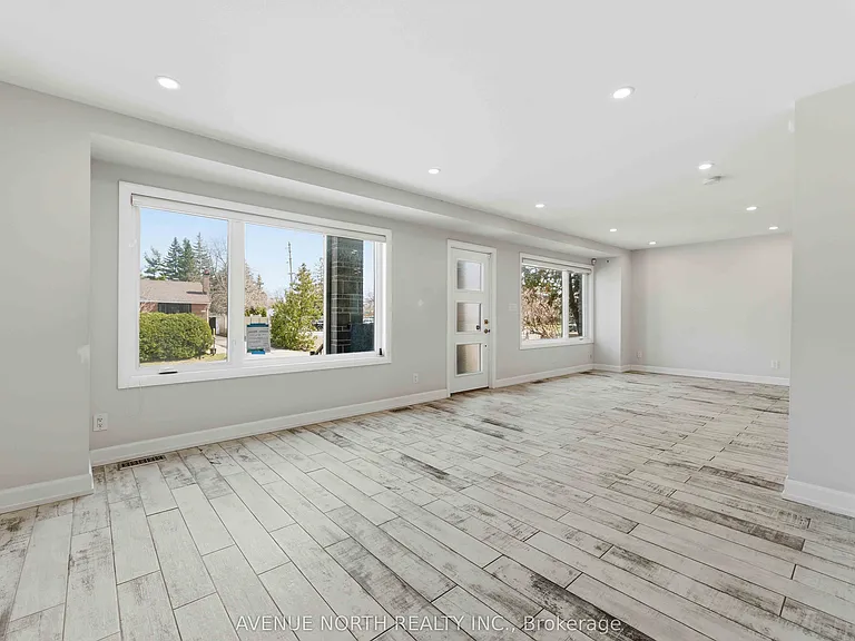 2676 Ayers Ave — Photo 5
