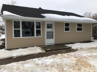 1445 Richmond Rd NE, Cedar Rapids, IA 52402