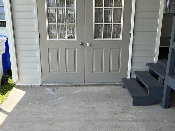 4th image of 1405 82nd Ave #233