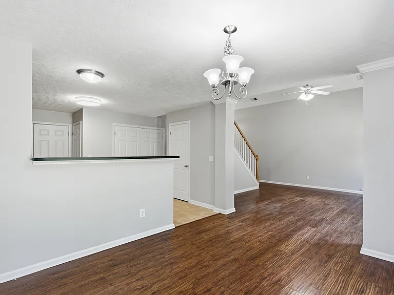 2560 Rockaway Pl — Photo 3