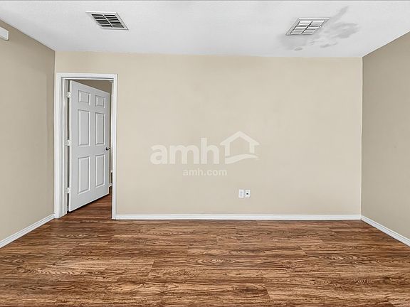 5th image of 2027 Angel Way